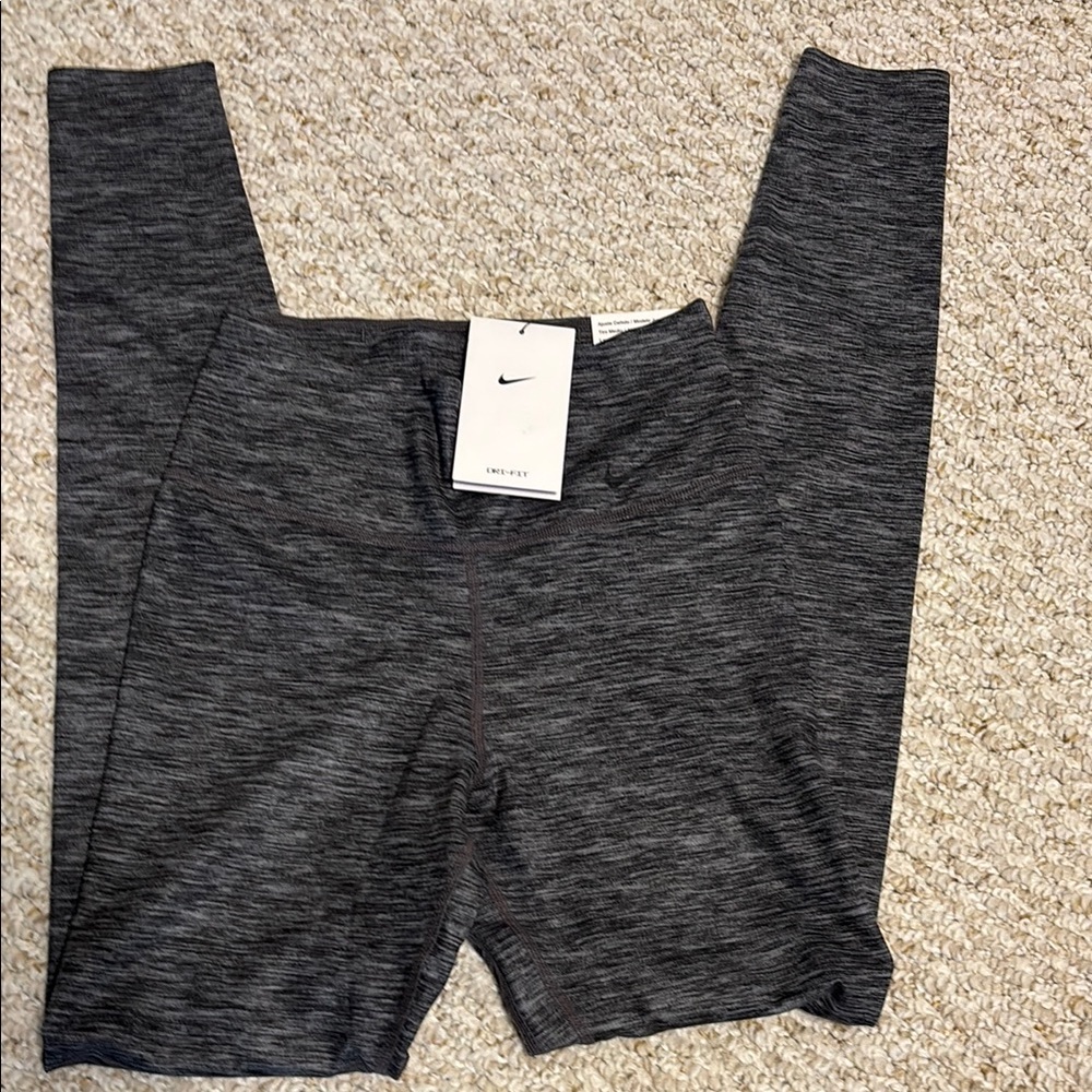 Nike One Luxe Training Dry-Fit NWT